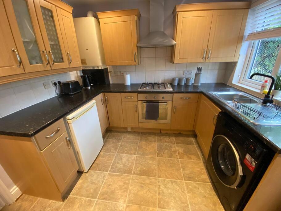 Spacious 2 Bedroom Flat London Ngoại thất bức ảnh